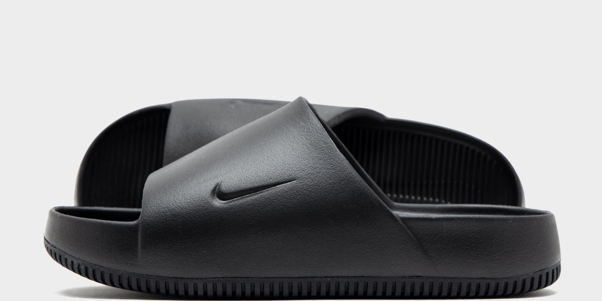 Why Slides and Slip-Ins Are Redefining Everyday Comfort for Men