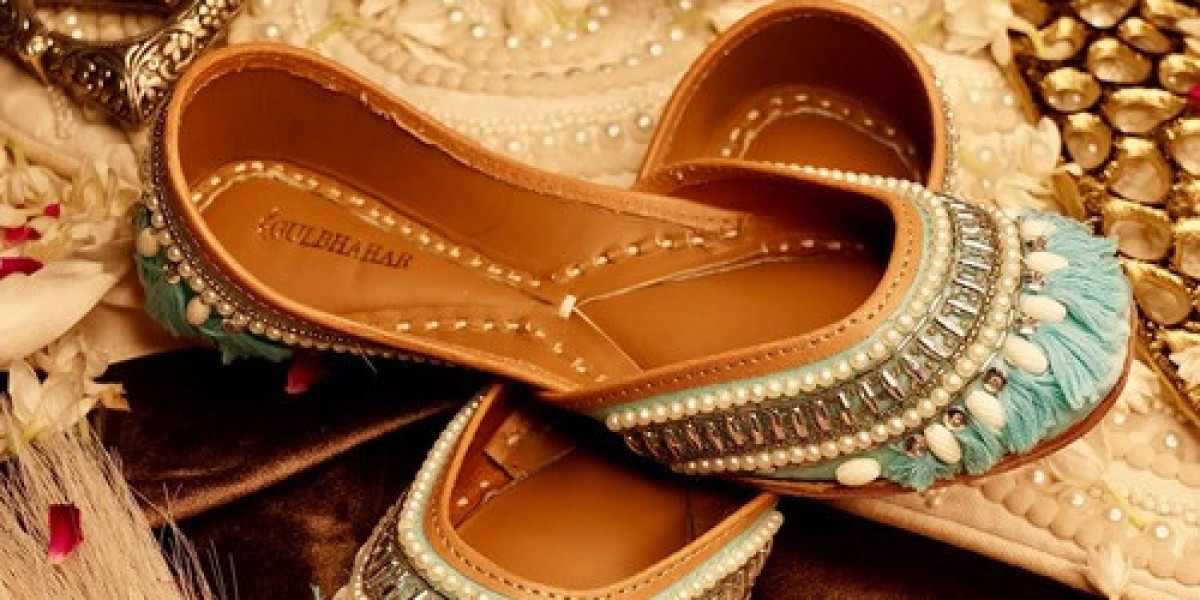 Juttis with Jeans: The Styling Combo That Changed My Whole Wardrobe Game