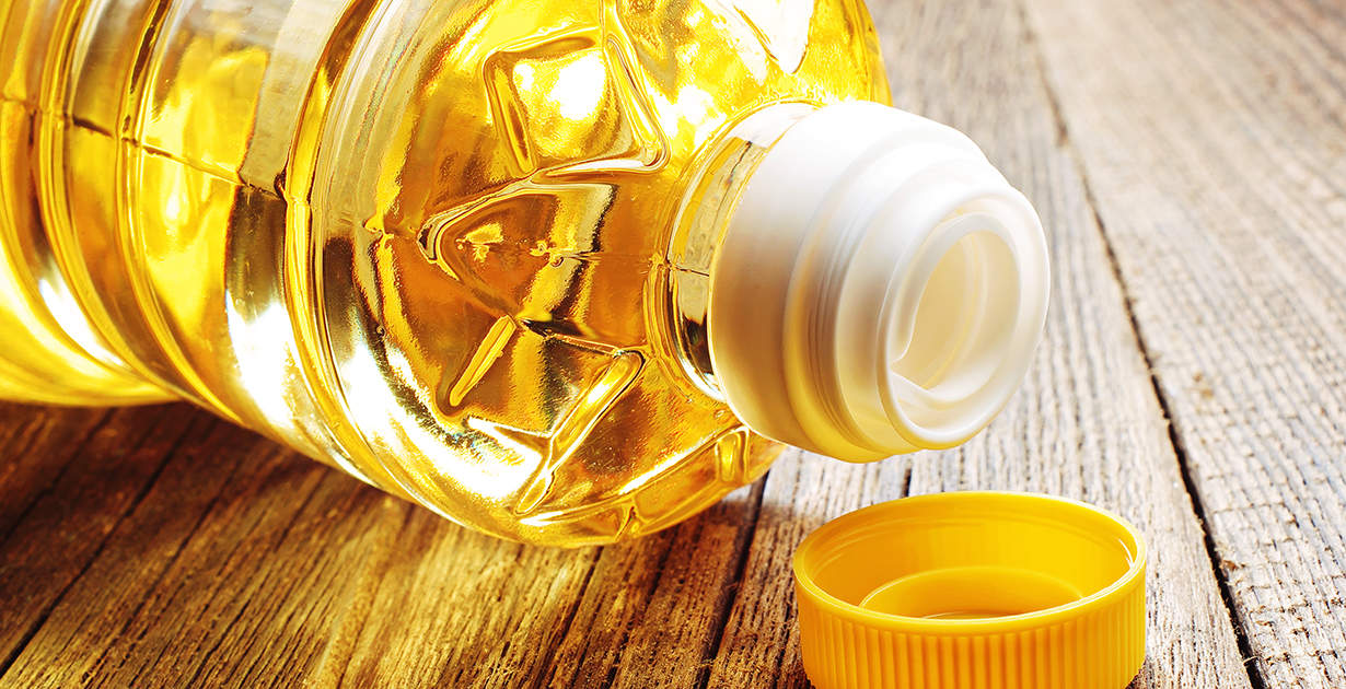 Canola Oil: Benefits, Uses, Nutritional Facts & Bulk Supply from Vikmar Foods