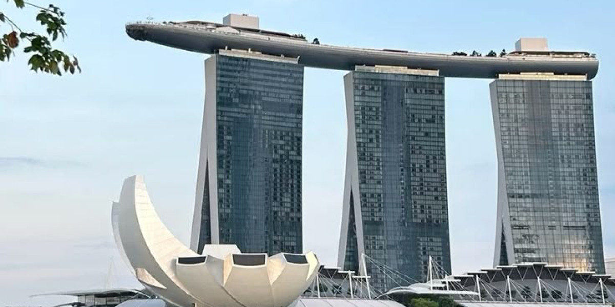 Modern Meets Traditional: Destinations That Blend Culture and Innovation