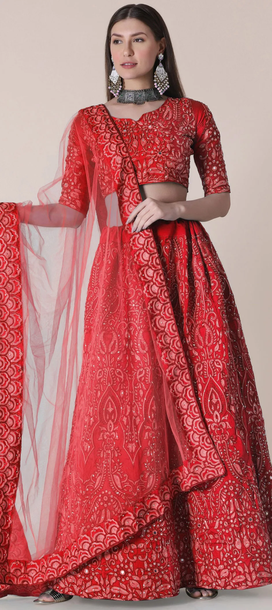 Indian Wedding Saree — Must-Have Accessories to Pair with Your Party Wear...