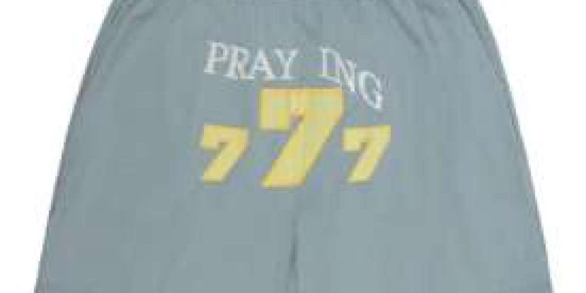 Praying Clothing: A Symbol of Faith, Fashion, and Inner Peace