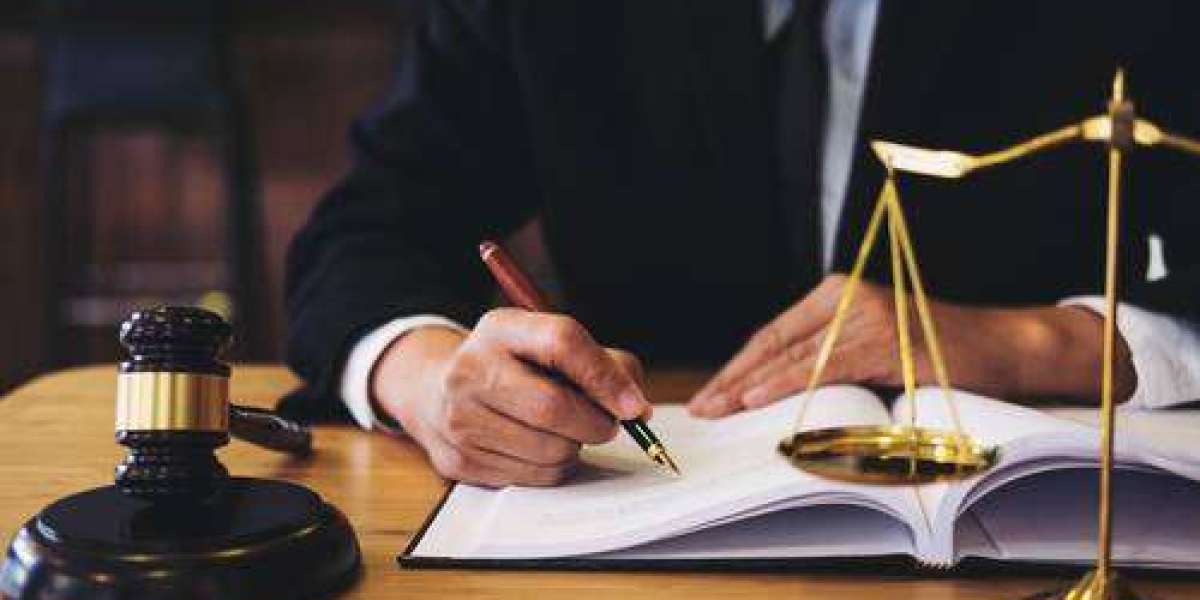Low Cost Attorney or Inexperienced Lawyer? How to Spot the Difference