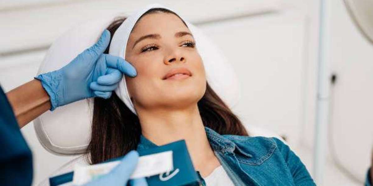 Facial Botox Injections in Dubai for Forehead Lines