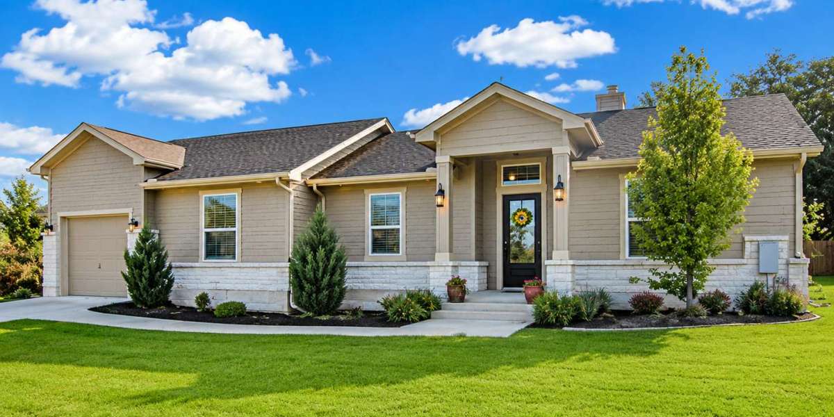 What Makes Farmhouse Builders Manor, TX a Smart Choice
